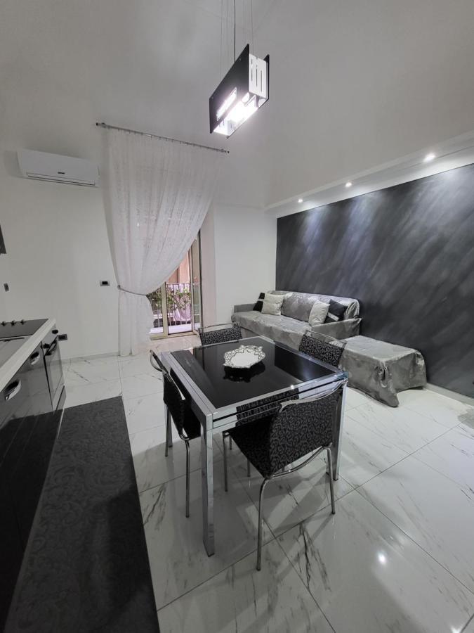 Apartamento La Casa Di Titina Nápoles Exterior foto