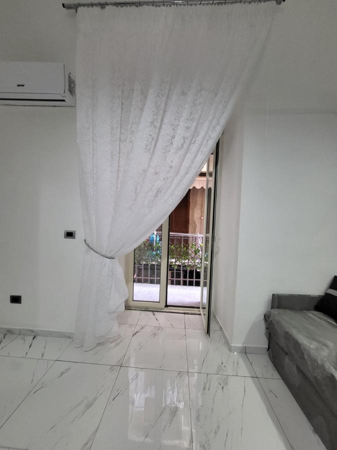 Apartamento La Casa Di Titina Nápoles Exterior foto